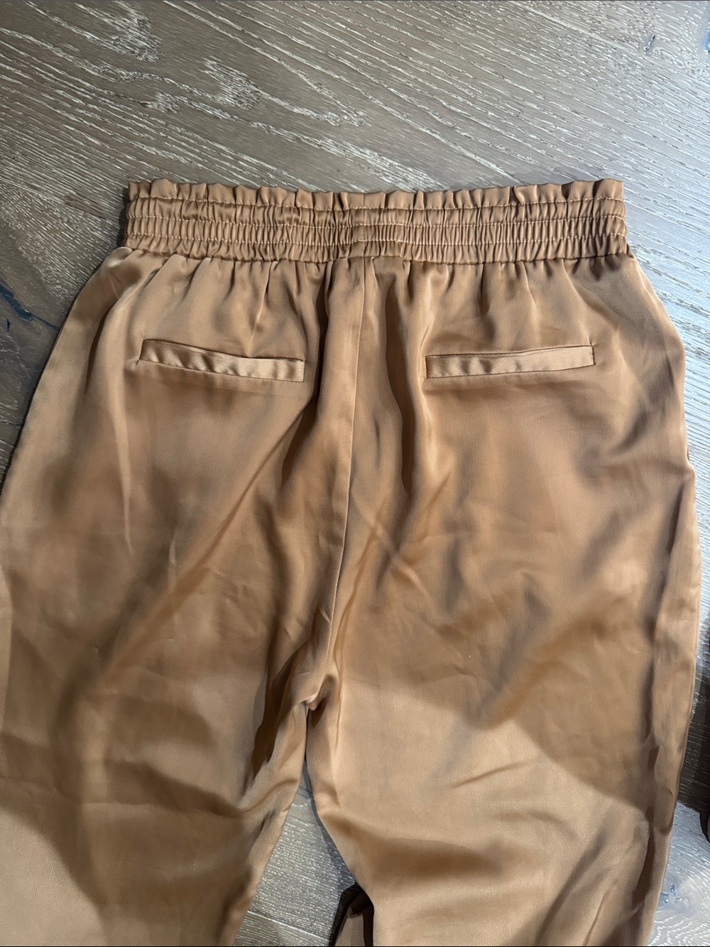 Entro Camel Satin Jogger Pants Size M Elastic Waist Pull-On - Picture 5 of 5